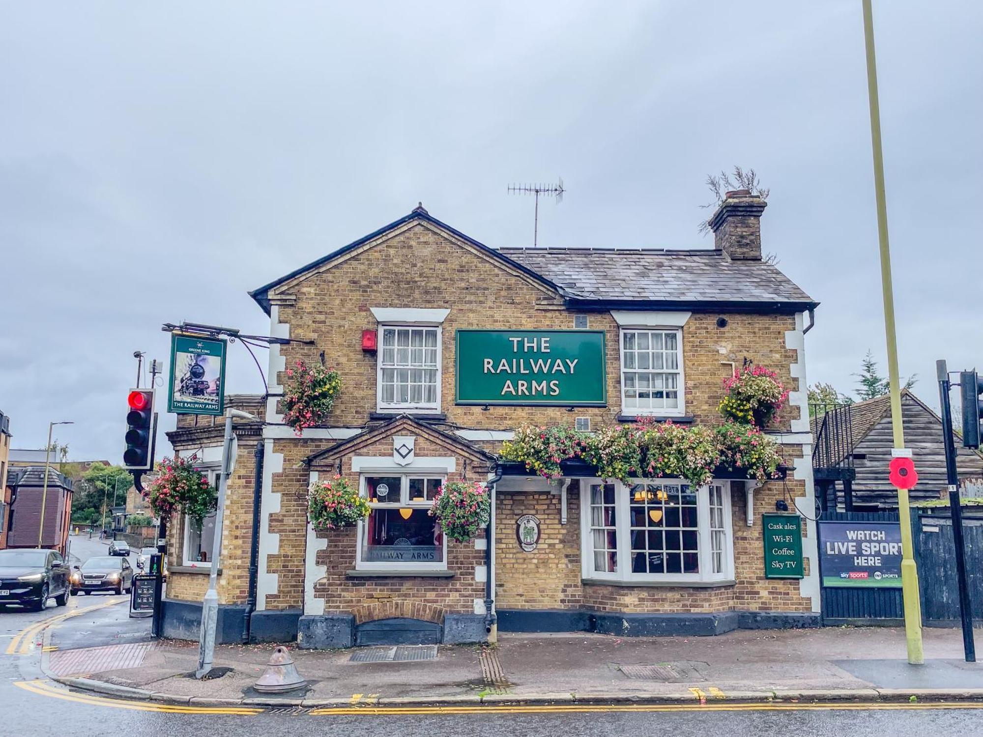 Ideal Family & Business Stay! 2 Min To Station, 10 Min To Harry Potter, 30 Min To London Euston & Free Parking! Watford (Hertfordshire) Exterior foto