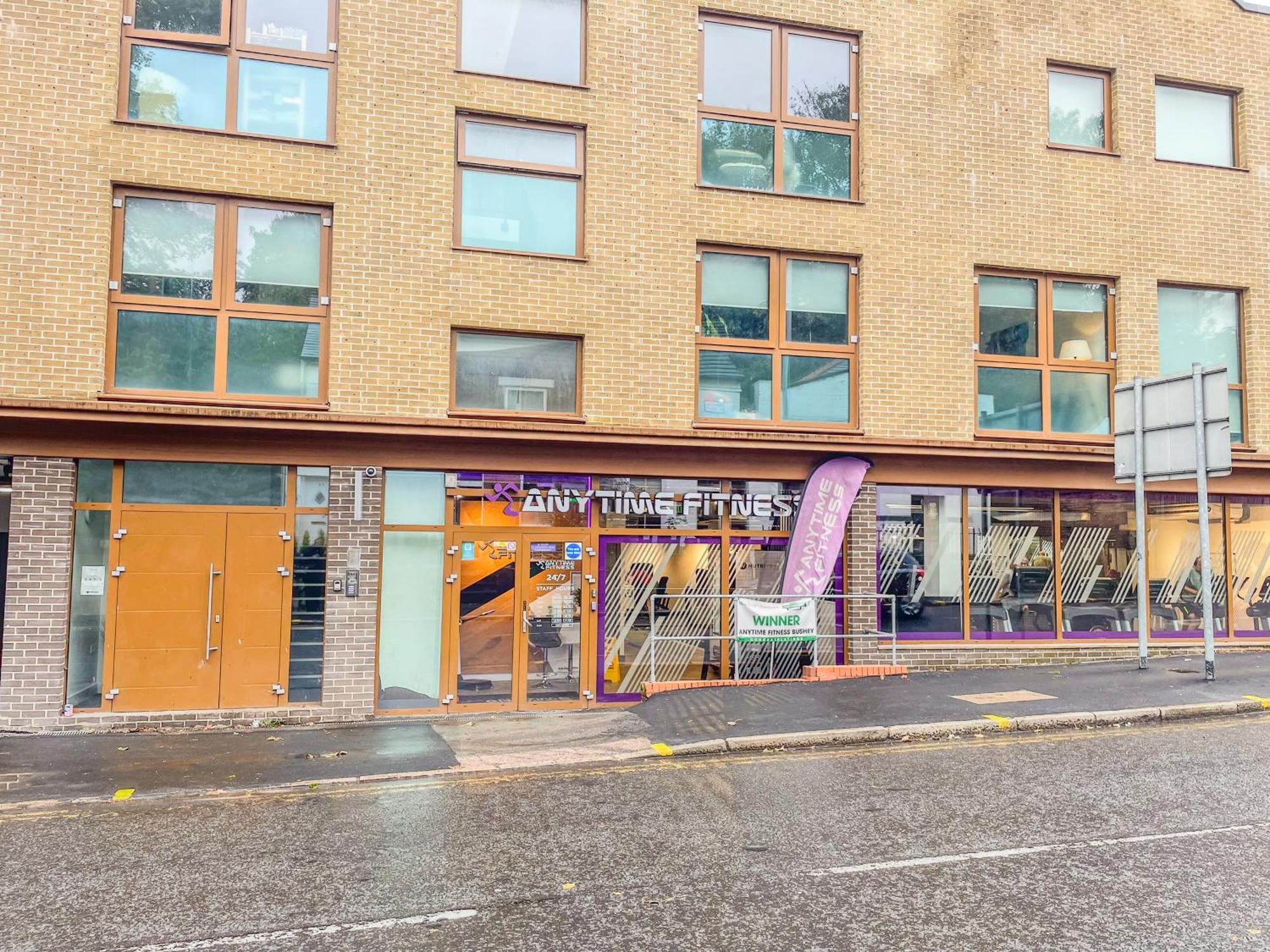 Ideal Family & Business Stay! 2 Min To Station, 10 Min To Harry Potter, 30 Min To London Euston & Free Parking! Watford (Hertfordshire) Exterior foto